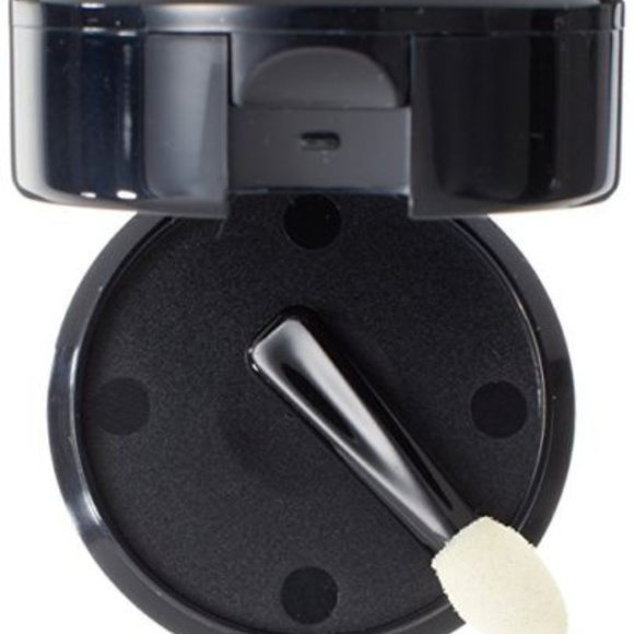 L'Oreal HiP MATTE SHADOW DUO 907 Striking - Picture 2 of 2